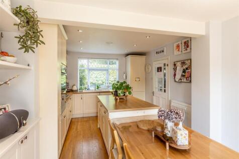 Westbury Lane, Coombe Dingle Kitchen 5.jpg