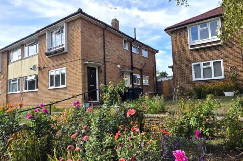 2 bed flat for sale Vernon Crescent, Barnet EN4 8