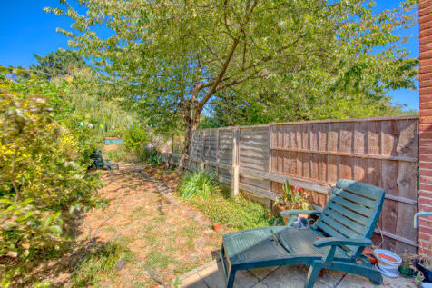 Risley Avenue, Tottenham, Haringey, London photo 3