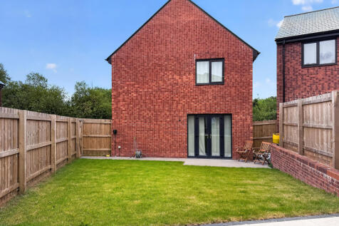 Rear Enclosed Garden
