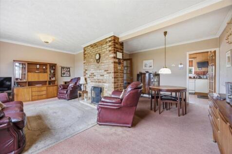 12-72_OAK_DRIVE_LENZIE_012.jpg