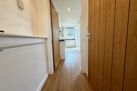 Ellis Grove, Beeston, NG9 photo 4