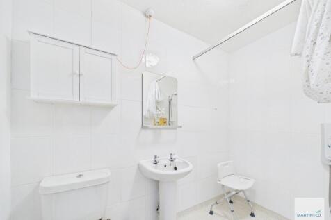 CAM03394G0-PR0370...