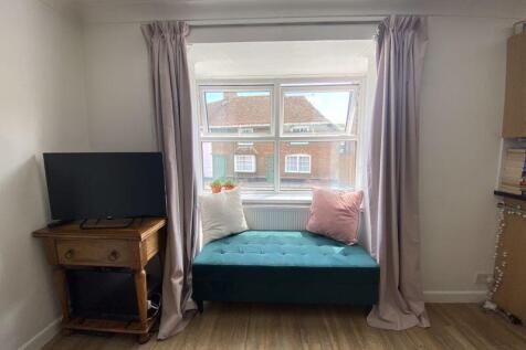 Churchwood Court, West Street, Wareham photo 4