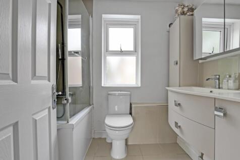 11-e153JHPropWpen - 3 Westmoraland Terrace - 31.jp