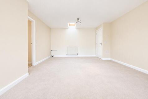 Fenton Place, Leeds, LS10 photo 3