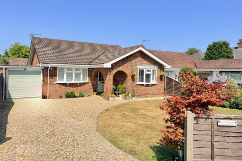 3 bed detached bungalow shard close