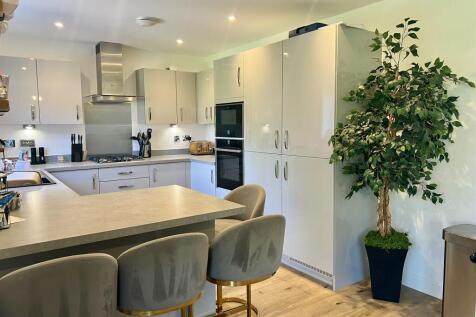 Livesley Road, Macclesfield, Cheshire East photo 4