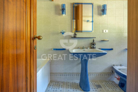 Interno