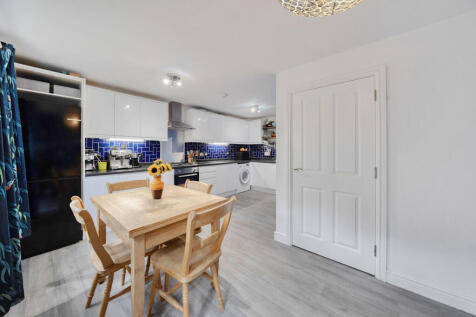 1364323-6-68e638a...