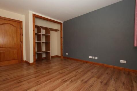 Bedroom 2 (downstairs)