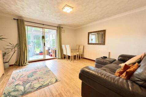 Kestrel Way, Newport photo 4