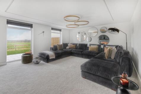 Spacious Lounge
