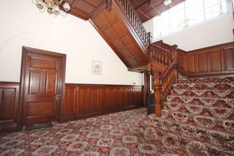 Communal hallway/staircase
