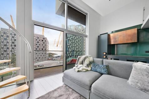 UPPER RIVERSIDE, 2, 402 RESHOOT-14.jpg