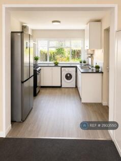 Stanley Avenue, Greenford, UB6 photo 3