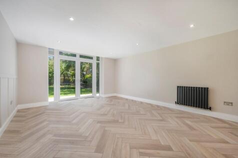 London, NW3 - property photo