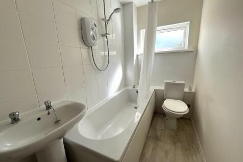 Lismore Close, Birmingham, B45 photo 5