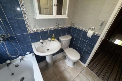 Wolverhampton Road East, Wolverhampton photo 5