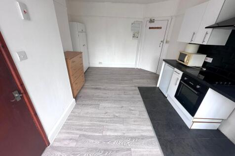 Oakmount Avenue, Southampton, SO17 photo 4