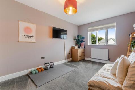 A28 - 14 The Pinnacle - 250602.jpg