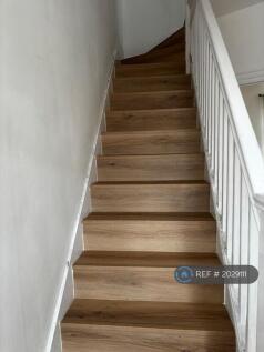 Boundary Road, London, SW19 photo 5