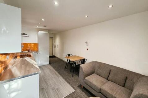Blackwall, Halifax, West Yorkshire, HX1 photo 4