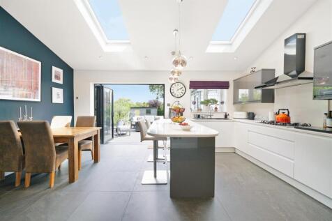 8 Dean Court - mclHo5T3SfOT0Ko2cz05.jpg