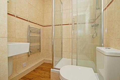 Shower/Cloakroom