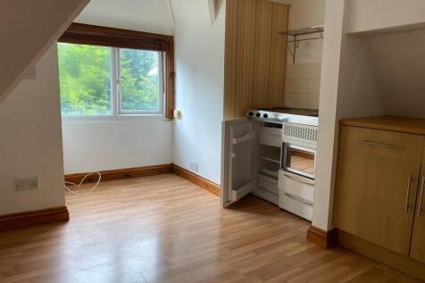 School Road, Moseley, B13 9ET photo 3