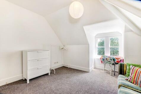 Bedroom/Sitting Room