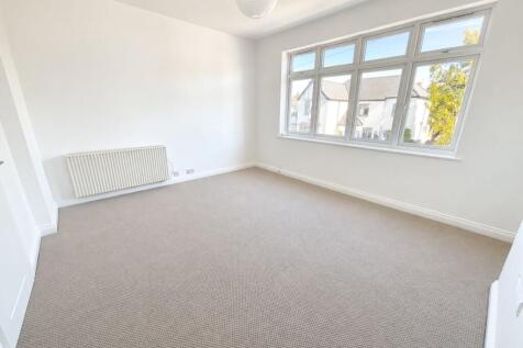 Lord Roberts Avenue, Leigh-on-Sea photo 4