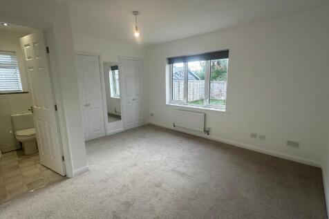 Rhodes Avenue, Bishop's Stortford, Hertfordshire, CM23 photo 5