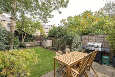 Glenarm Road, E5