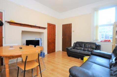 5 Bedroom Flat in NE2 2RQ
