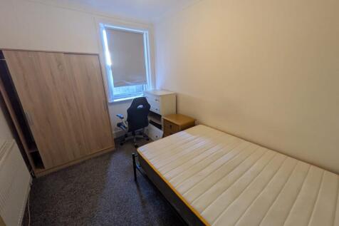 Wilton Road, SO15 photo 3