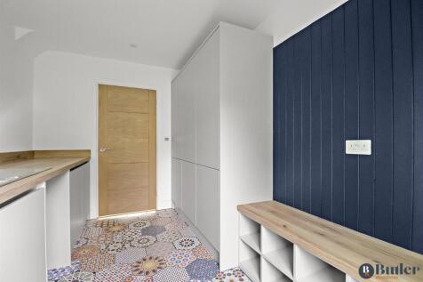 Utility and boot room