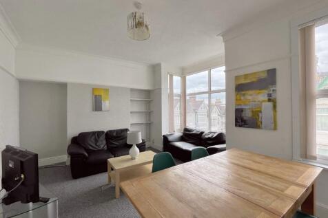 Abingdon Road, Plymouth, Devon, PL4 photo 3