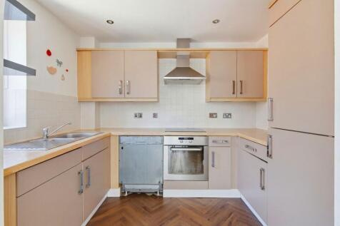 London Road, Ascot, SL5 photo 3