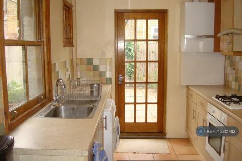Kitchen Pic 1