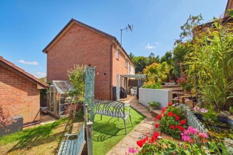 Generous Multi-Level Garden