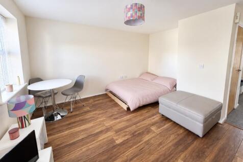 7, Brooks Close, Wootton, Northampton photo 3