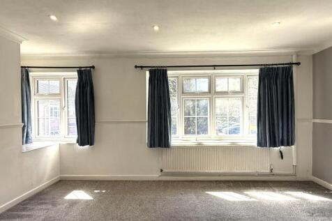 Westminster Court, St. Albans, Hertfordshire photo 3