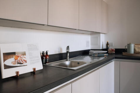 1 Bed Show Flat 34 (15)