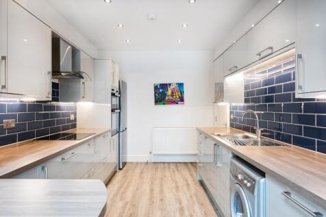 Flat 1, 2 Victoria Terrace, Bath, BA2 3QZ-12.jpg