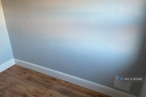 Rear Bedroom 