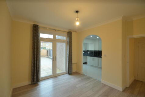 Caledon Road, East Ham, London photo 3
