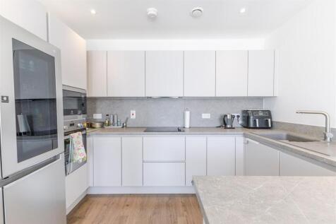 Kitchen 1.jpg