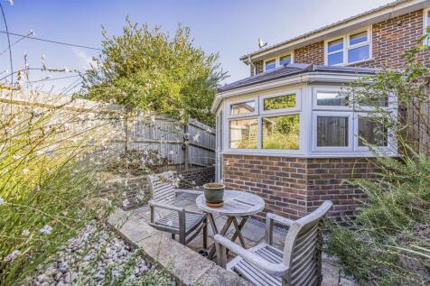 Blackcap Close, Rowland's Castle-PorticoMarketing-