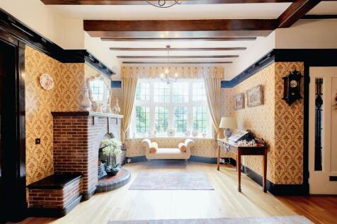 Entrance Hall_2.jpeg